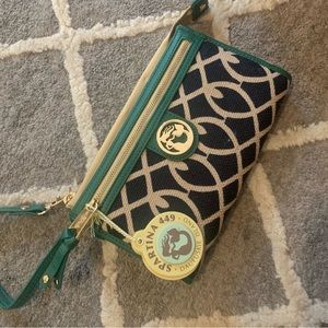 Spartina hand wallet- never used. Brand new with tag.